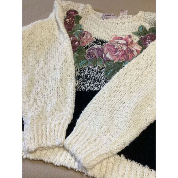 Vintage Penbrooke Lane Embellished Sweater Floral Pearl Size M - Picture 8 of 10